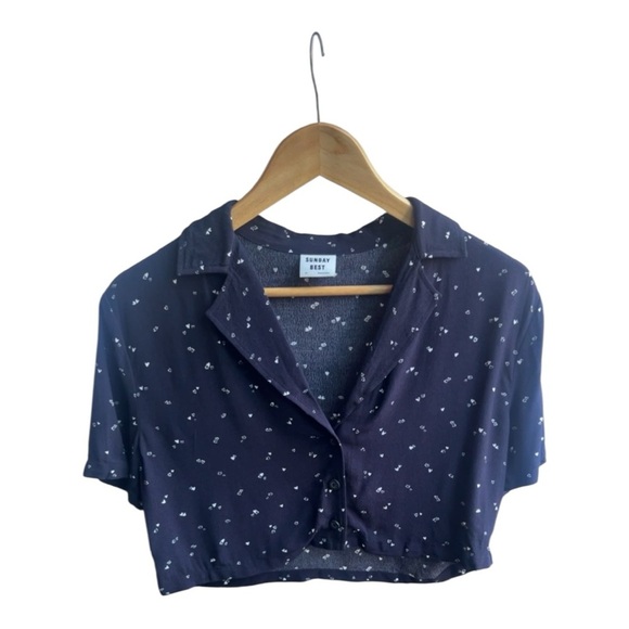 Sunday Best Tops - Sunday Best Navy Blue Heart Print Short Sleeves Cropped Top